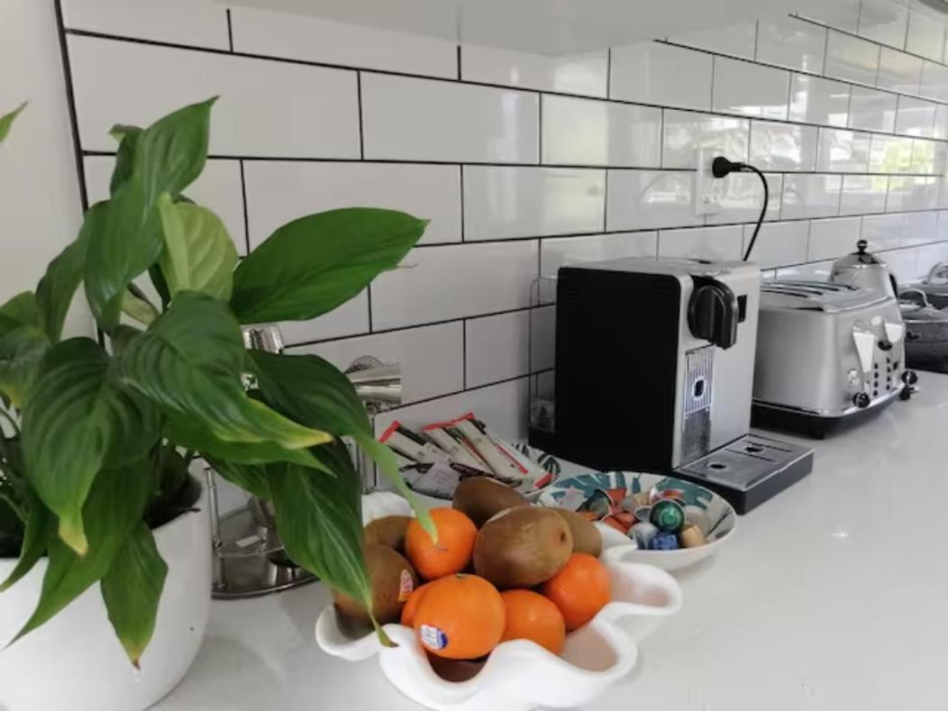 Centre Takapuna 2 Beds & Garage & Netflix Auckland Exteriör bild